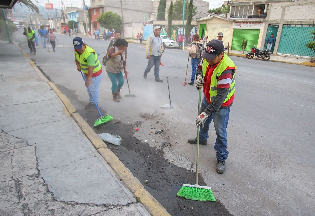 
Implementan  jornada de limpieza en parte baja de Chimalhuacán