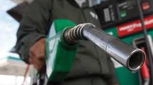 Antes de irse, deja Peña Nieto la gasolina magna en 20 pesos el litro