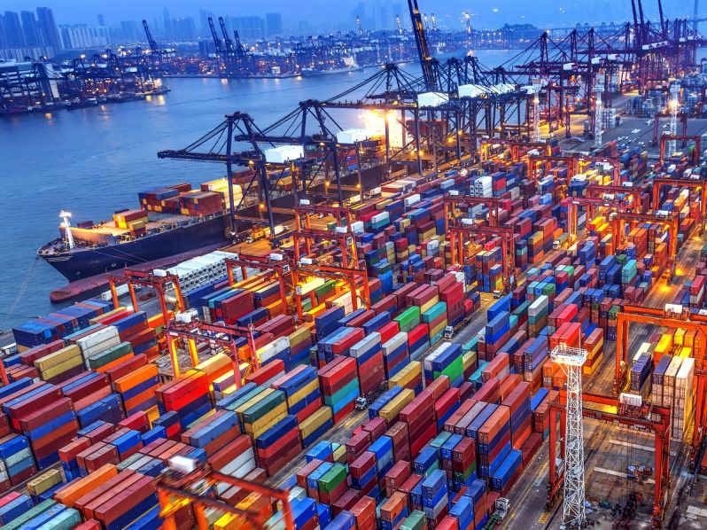 ¿Qué son los servicios portuarios y cuáles son los modelos de gestión portuaria?
