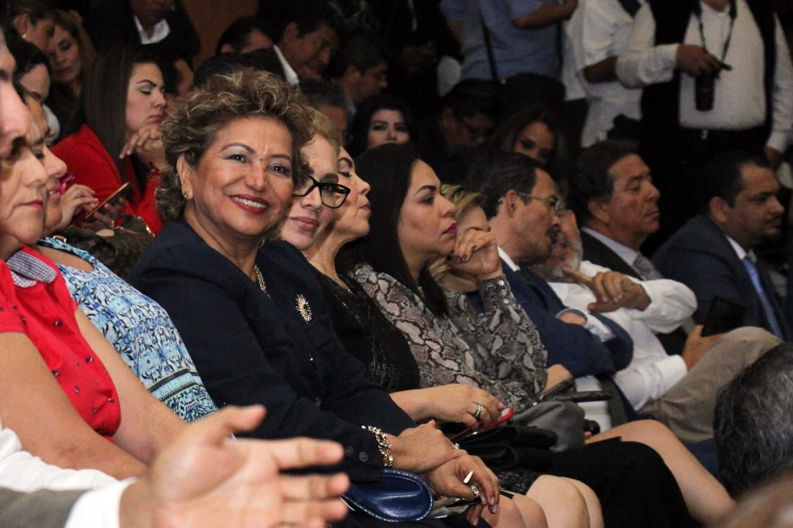 Asiste Adela Román al Tercer Informe del Gobernador Héctor Astudillo

