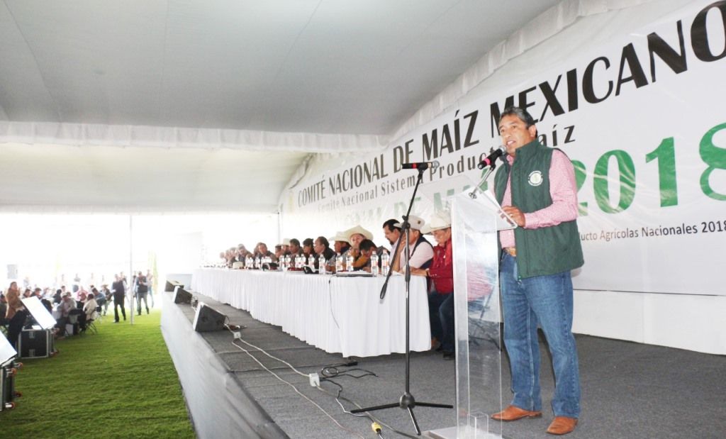 Participan más de 2 mil productores del país en el Foro Nacional del Maíz