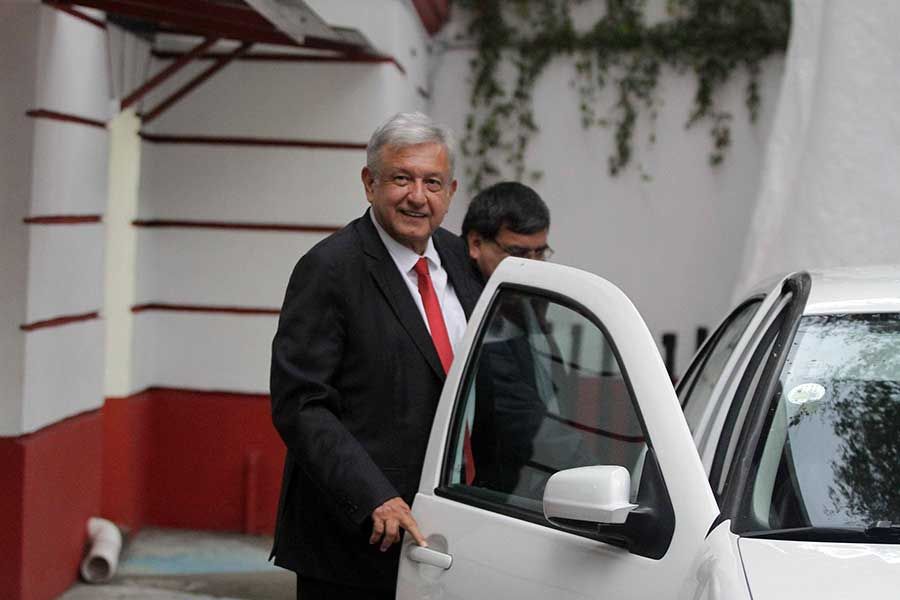 "Somos amigos de todos los gobiernos": López Obrador