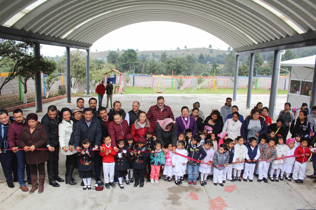 Más de cinco mil habitantes de Texcoco fueron beneficiados con obras en San Pablo Ixayoc y San Joaquín Coapango 