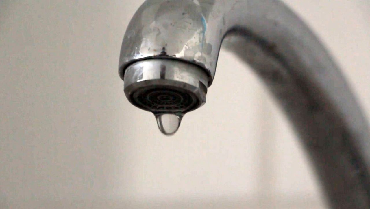 Reciben agua potable del sistema cutzamala los 12 municipios del Edomex afectados por el corte 