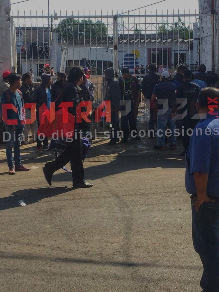 Golpeadores desalojan terminal de autobuses en Texcoco