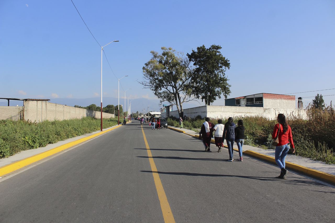 Entrega gobierno de Texcoco pavimentación de Av. Naciónal su costo fue de 17 MDP.