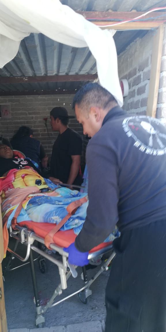 Elementos de policía municipal de texcoco y de protección civil, auxiliaron a mujer que dio a luz en su domicilio 
