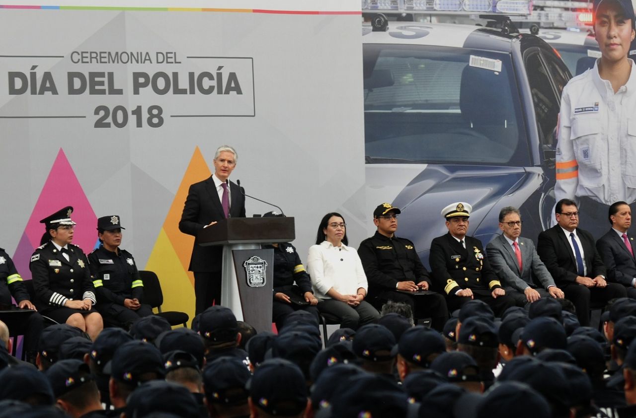 
Asegura Alfredo Del Mazo que en Edoméx se fortalecen las tareas de la policía  para ofrecer más seguridad a la sociedad