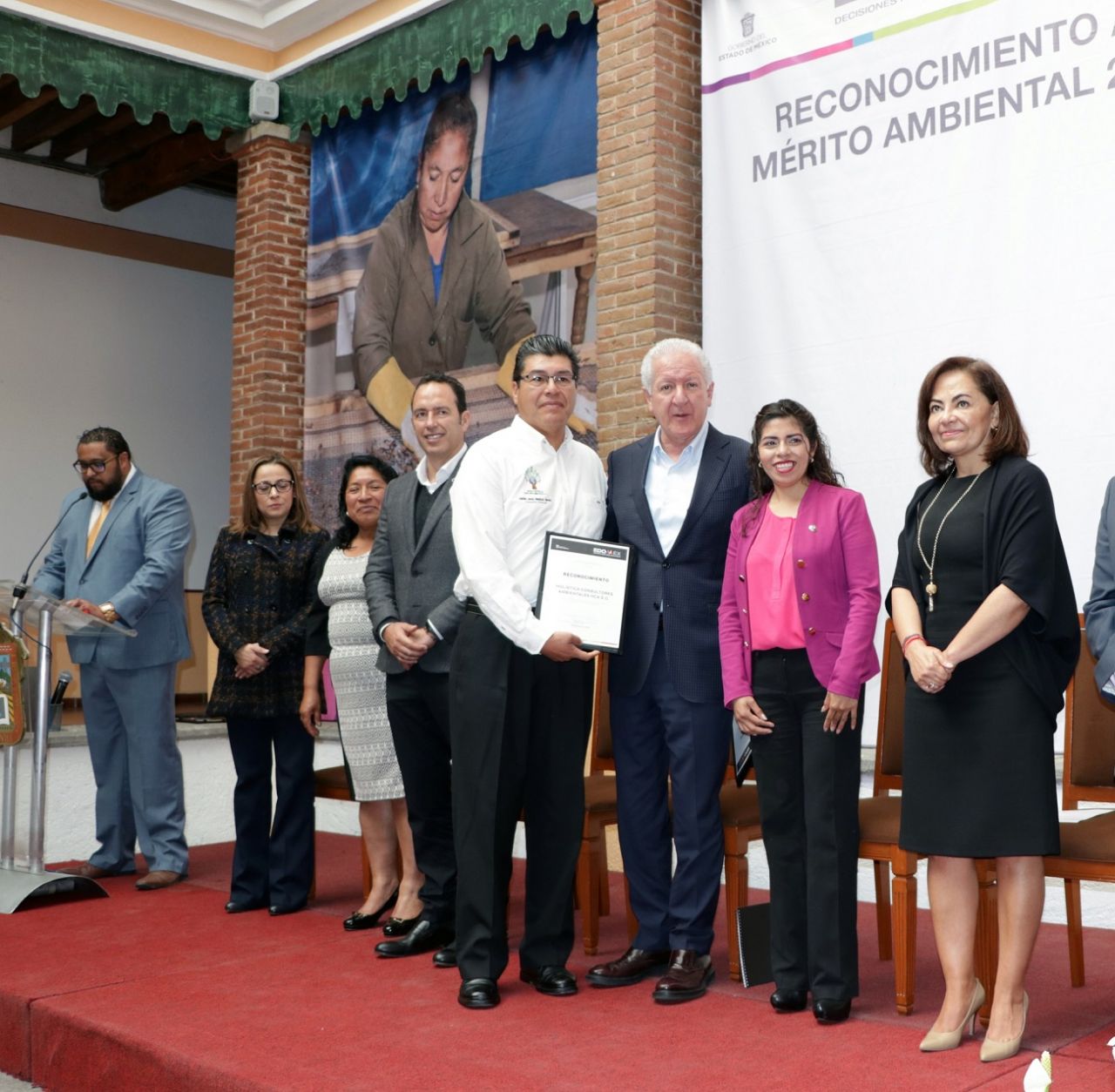 
 
Reconocen a mexiquenses ejemplares con premio al Mérito Ambiental  2018