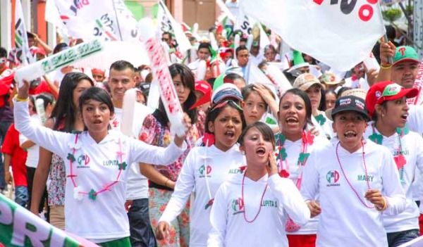 Cuatro de cada diez jóvenes en México son pobres: Coneval