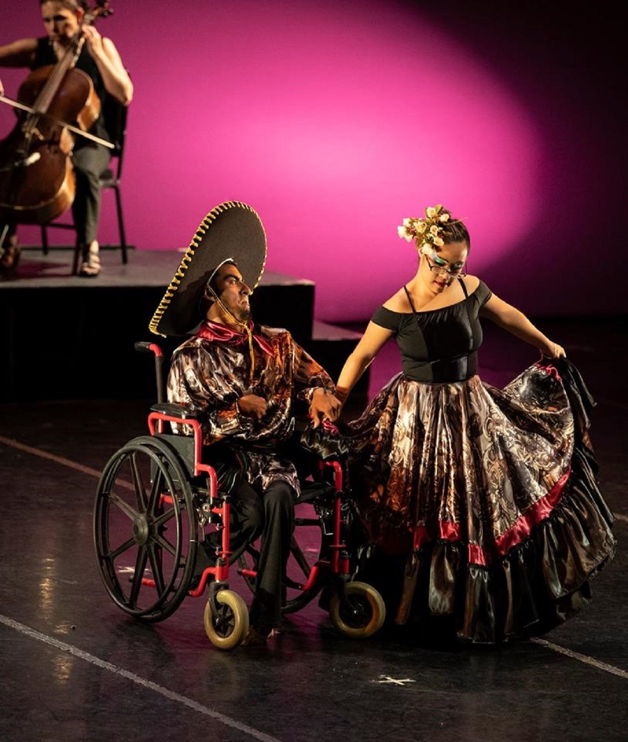 Presenta ballet mexicano de la discapacidad coreografía "capacidad/dís" ante mexiquenses 