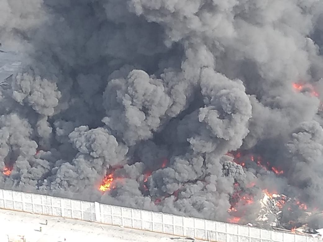Pese a incendio en inmediaciones el aeropuerto de Toluca opera sin contratiempos 