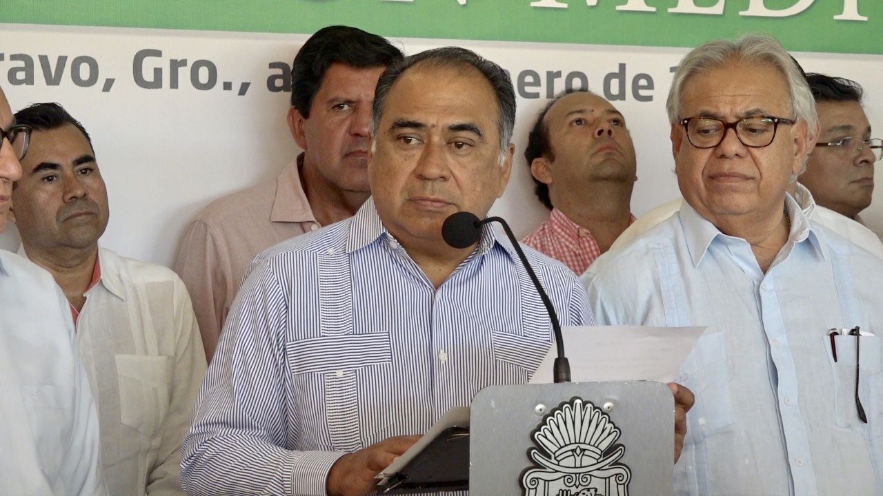 En 2019 el Gobierno de Guerrero gastará
lo mismo que en 2018: Astudillo