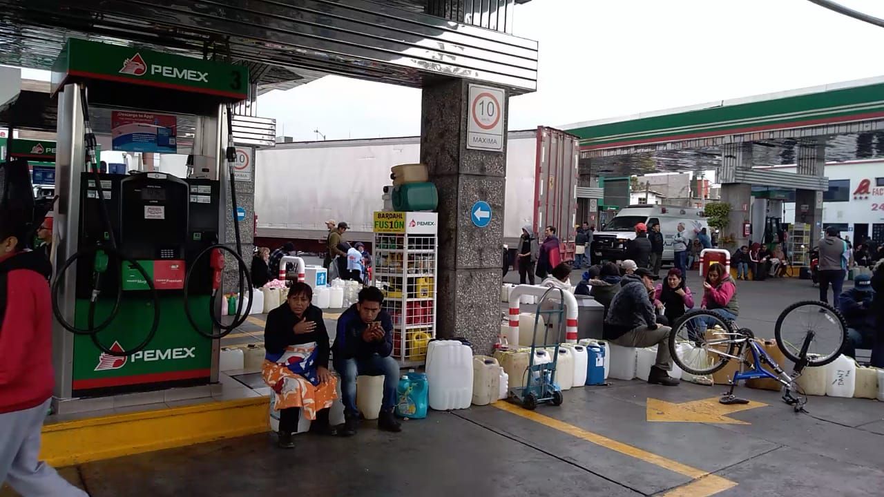 Se registran disparos en una  gasolinera en Nezahualcóyotl