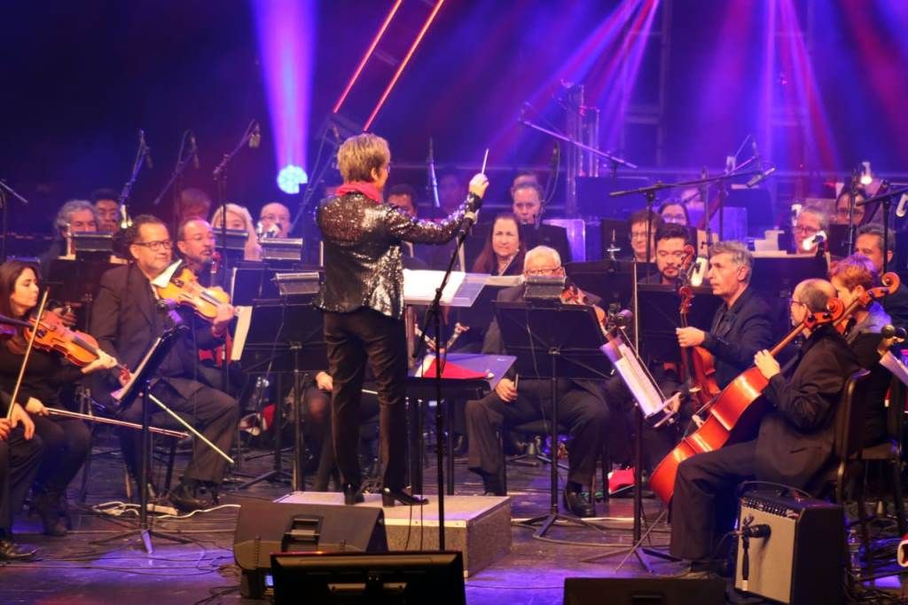 Inicia orquesta filarmónica mexiquense 2019 con recital tributo a Elvis Presley
