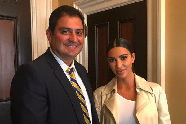 Kim Kardashian se reúne con Senador de EU para hablar de justicia penal
