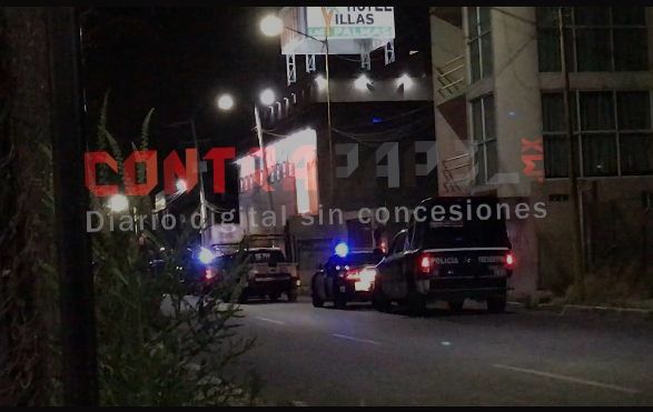 Rescatan en motel a dos personas secuestradas por taxista en Texcoco