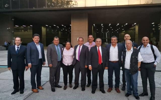 Realizan reunión Maestros por México con Esteban Moctezuma