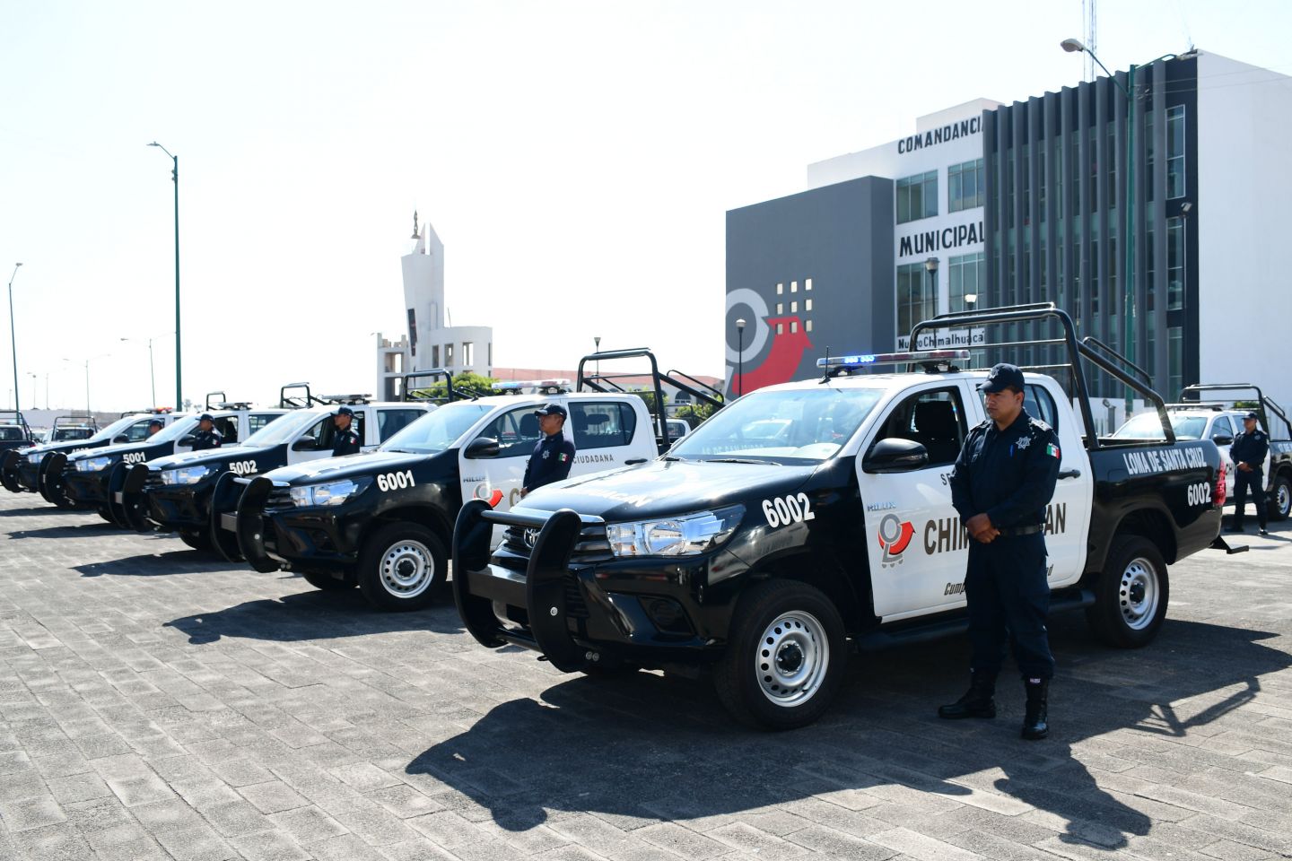 Entregan 25 patrullas más para mejorar la seguridad en Chimalhuacán
