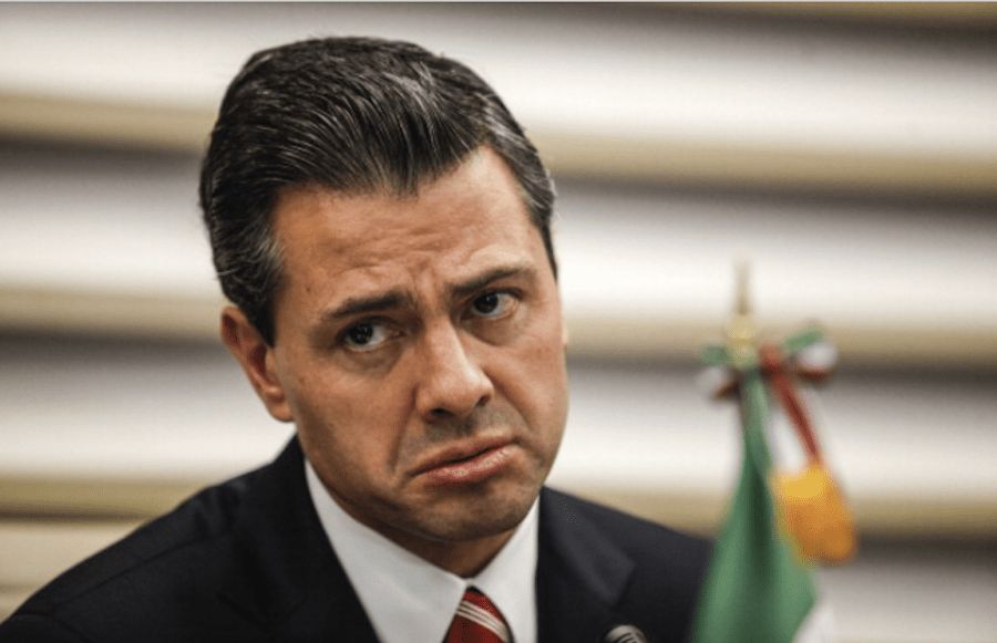 Doblemoralinos: Ayer le aplaudían todo y se desgarraban las vestiduras; hoy, piden expulsión de Peña Nieto
