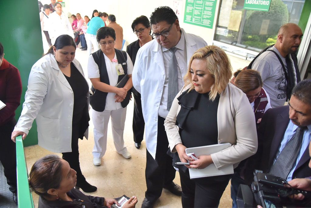 Falta de medicamentos, personal médico e infraestructura fue lo que diputados observaron en el hospital Nicolás san Juan de Toluca.