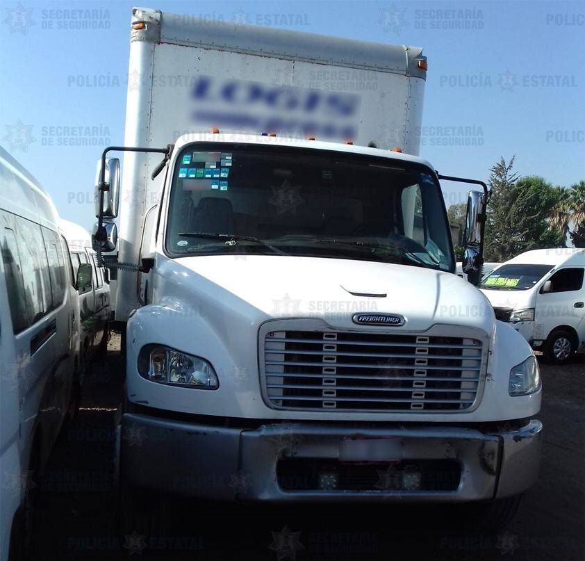 Recuperan tracto-camión con mercancía valuada en 100 mil pesos en Tultepec