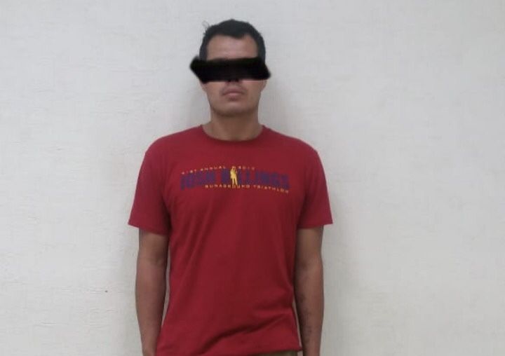 Detienen a sujeto por robo de autoestéreo en calles de Texcoco 