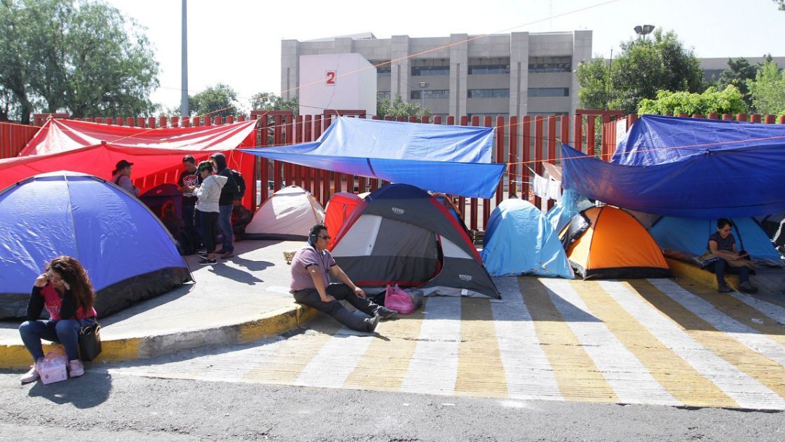 Bloqueo de la CNTE impide sesión en San Lázaro