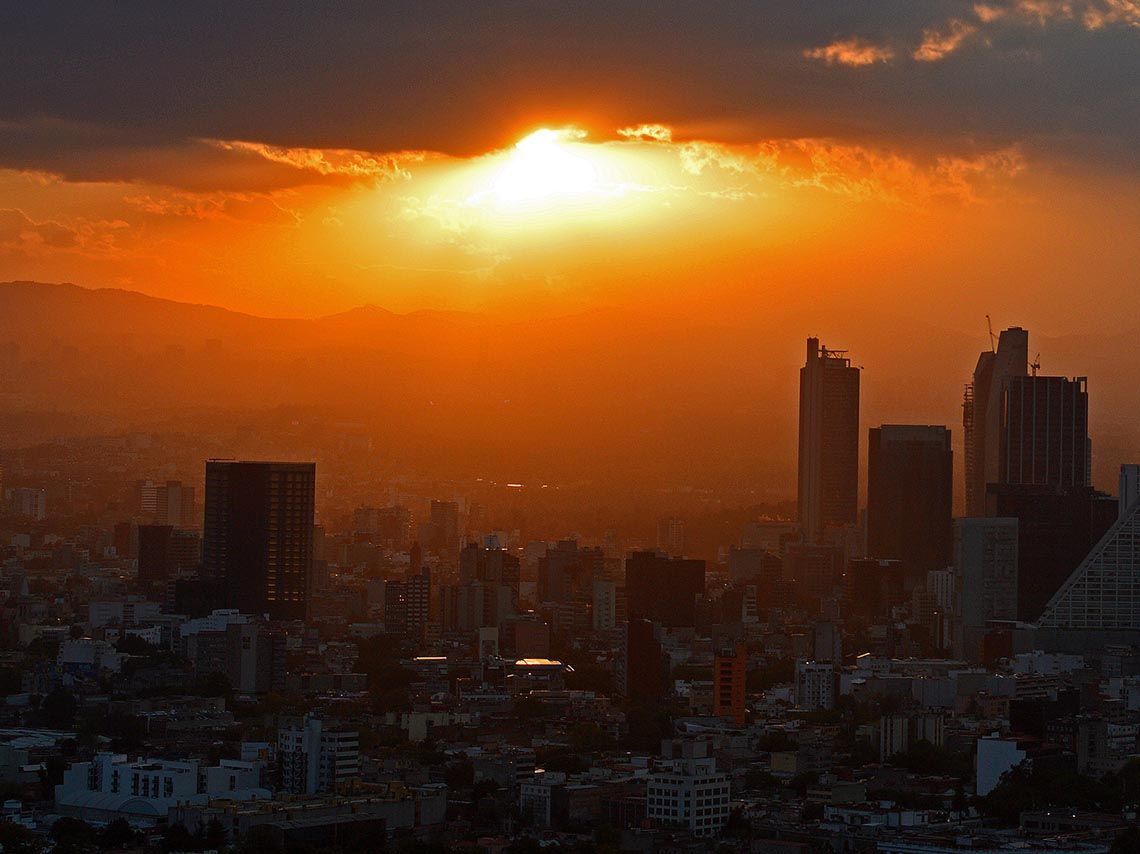 Alertan por radiación solar extremadamente alta en el Valle de México
