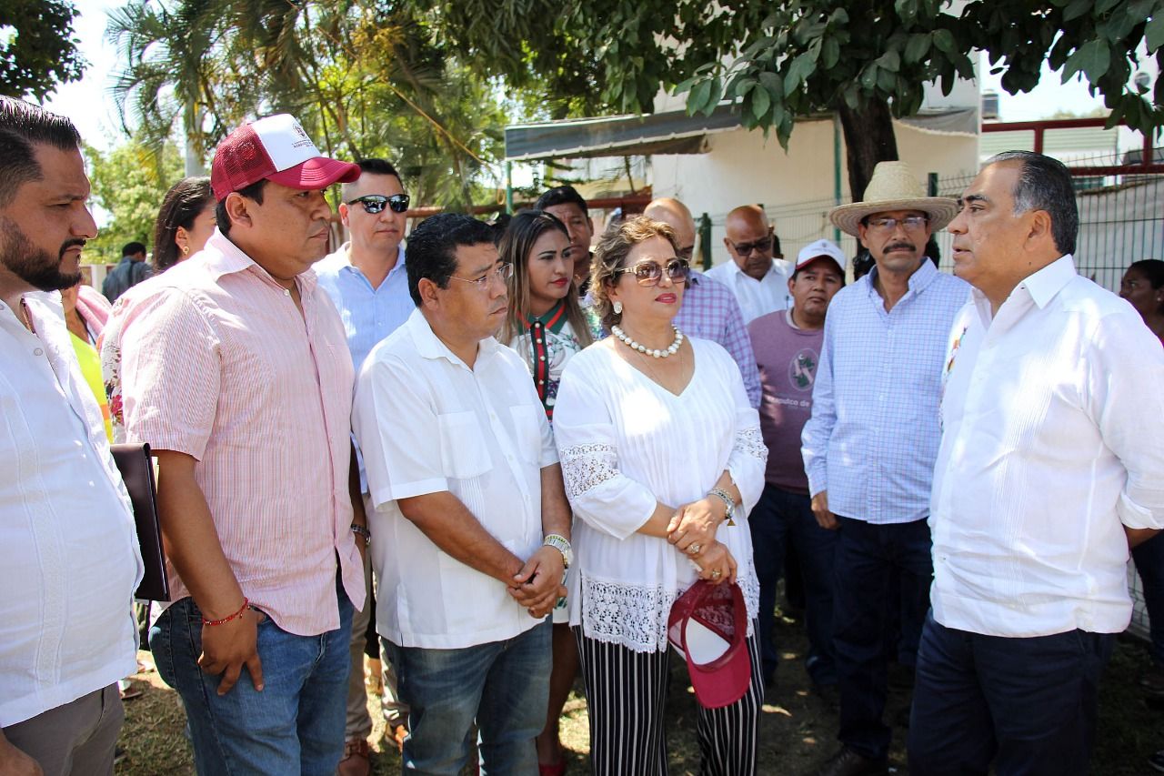 Preparan Adela Román y Héctor Astudillo la visita de López Obrador 