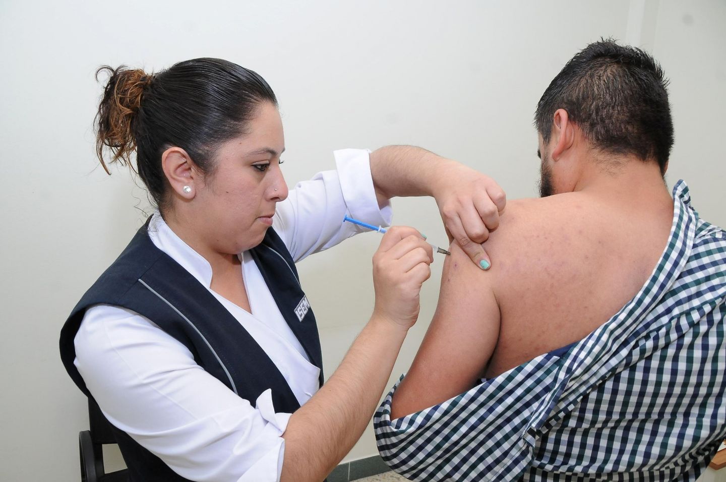Salud EDOMEX  rebasa meta en vacunación contra influenza