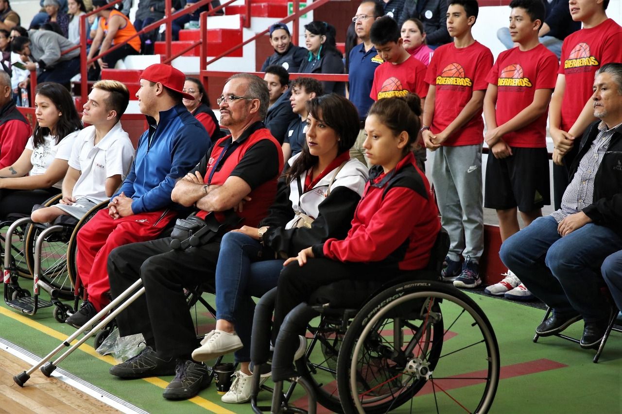 Más de 200 deportistas participan en juegos estatales sobre silla de ruedas.