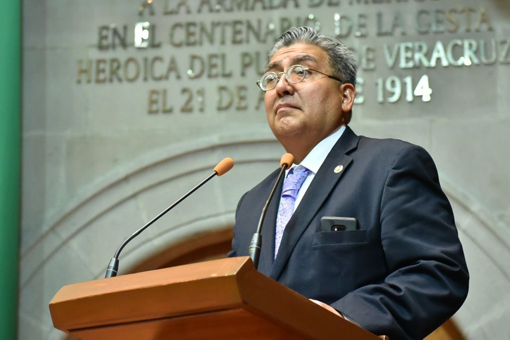 Busca Carlos Loman Garantizar principio de paridad de género en la eleccion de autoridades auxiliares 
 