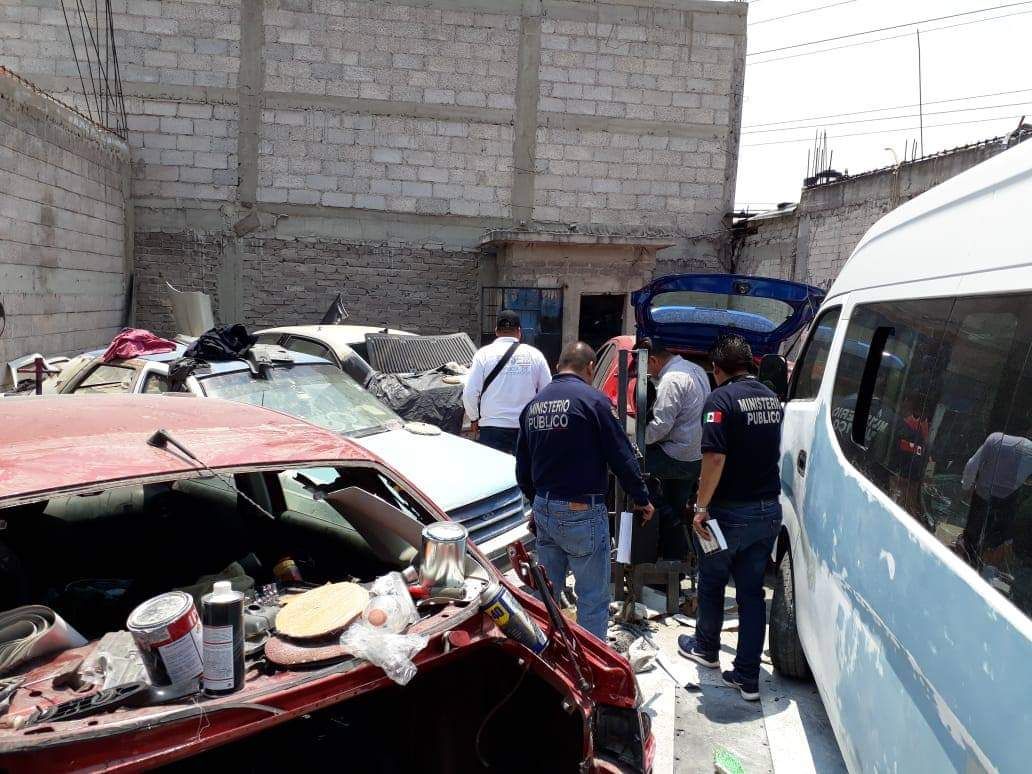 Aseguran domicilio con vehículos robados en Chimalhuacán
