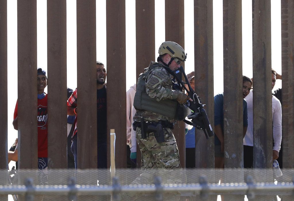 Una profecía autocumplida: el caos en la frontera entre México y Estados Unidos. 