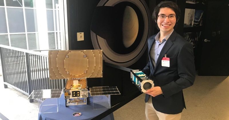 Joven mexicano desarrolla un satélite para la NASA
