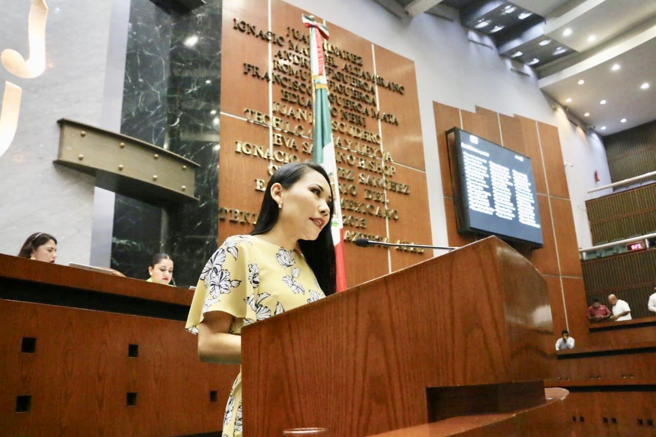 Propone Lupita González ley para garantizar la paridad de género 