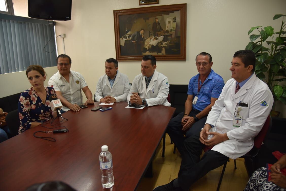 Anuncian intervenciones oftalmológicas y vasectomía sin bisturí gratuitas en el Hospital General