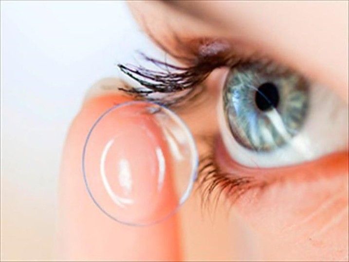 Se recomienda evitar el uso de lentes de contacto por contingencia ambiental