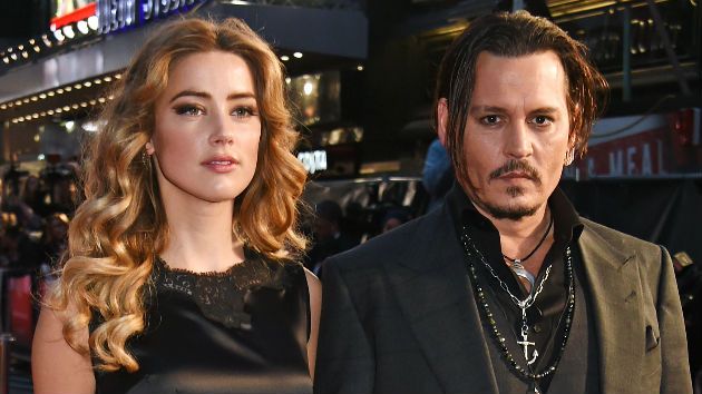 Johnny Depp se defiende ante Tribunal de las acusaciones de su ex esposa.