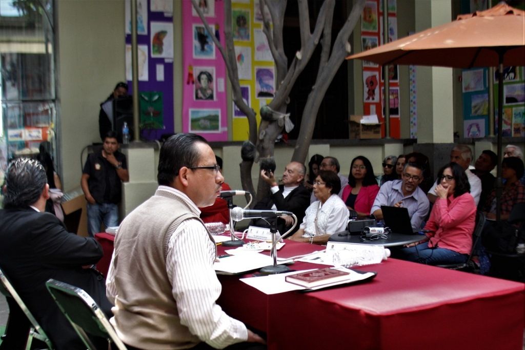 Los mexiquenses conocen las bibliotecas franciscanas en ciclo de conferencias "Historia de Toluca"