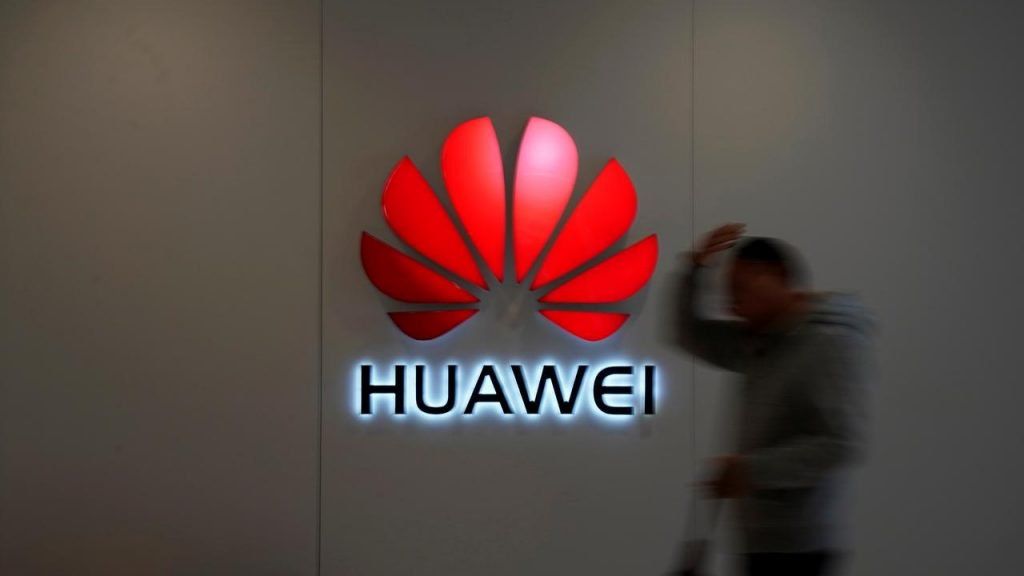 Nuevo golpe a Huawei: Intel y Qualcomm dejan sin chips a los teléfonos chinos