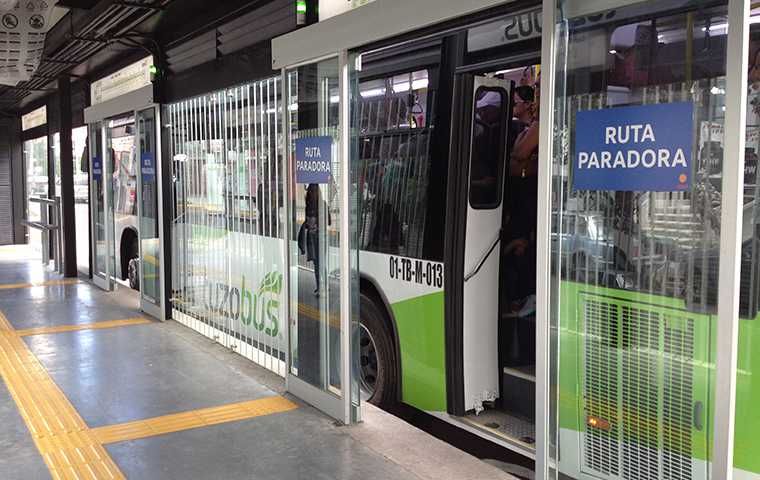 Agandalla Secretaría de Movilidad a empresa operadora del Tuzobús y los deja de patitas en la calle