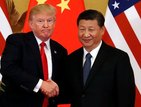 Estados Unidos y China, en un tira y afloje con amenazas y recriminaciones y el mundo temblando