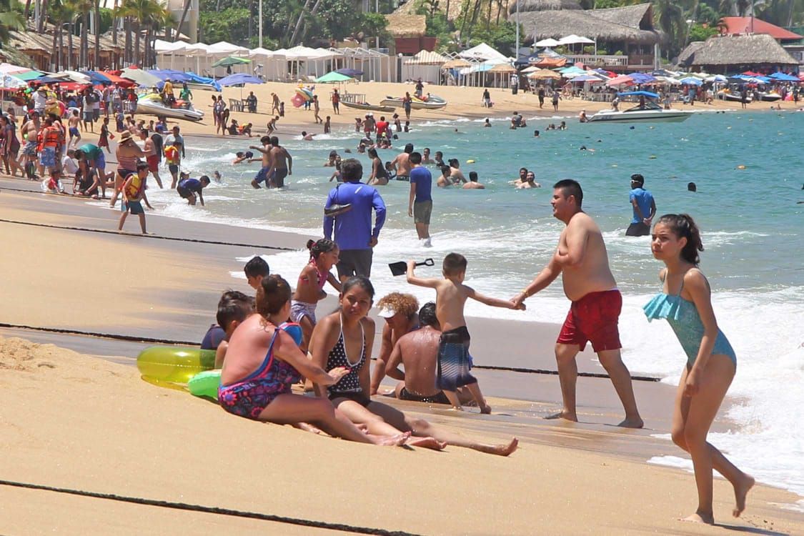 Acapulco con las mejores playas, dicen turistas 