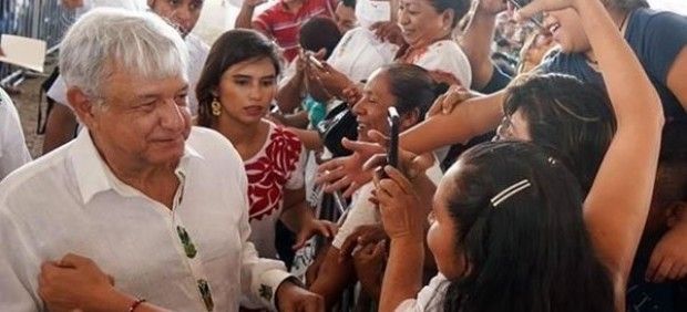 Llega López Obrador a Guadalupe Tepeyac, zona zapatista