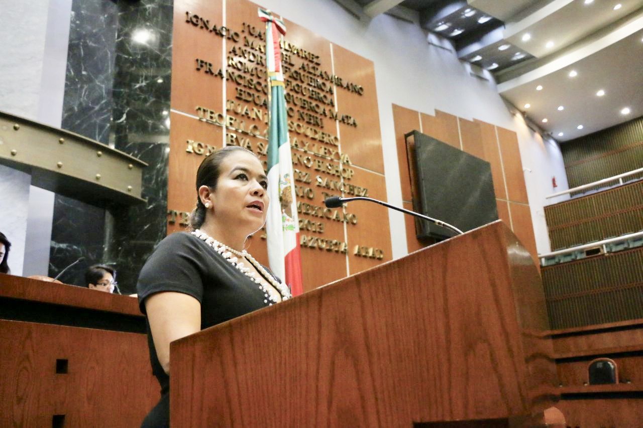 Propone Norma Otilia reforma a la constitución local para promover el Servicio Civil de Carrera 