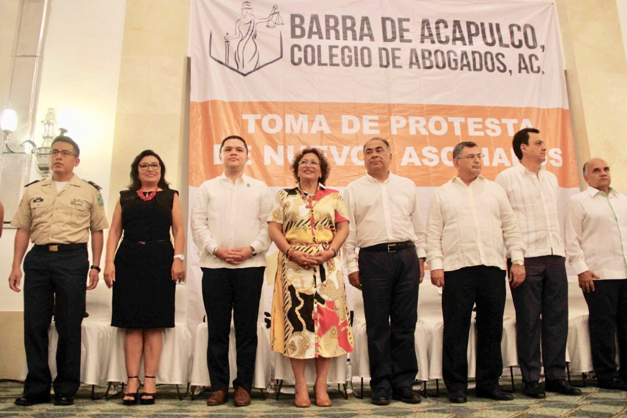 Llama Adela Román a juristas a trabajar en mejora de Guerrero y Acapulco 