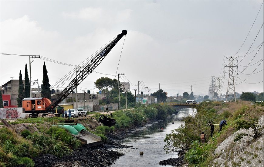ODAPAS Chimalhuacán y CONAGUA realizan mantenimiento del río La Compañía