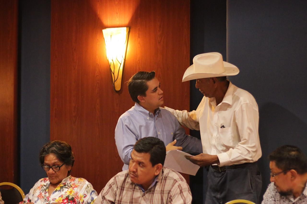 SEDESO entrega apoyos a comunidades indígenas del norte de Sinaloa